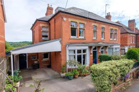 The Avenue, Sherborne, Dorset, DT9 5 bed semi