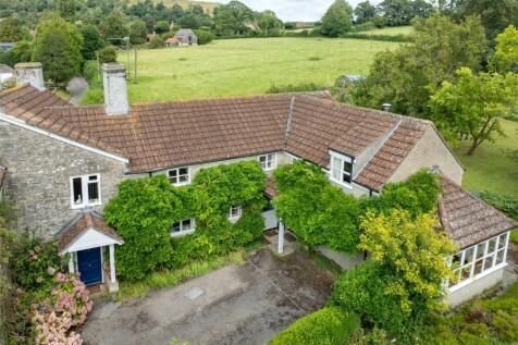 Sutton Montis, Yeovil, Somerset, BA22 5 bed equestrian property for sale
