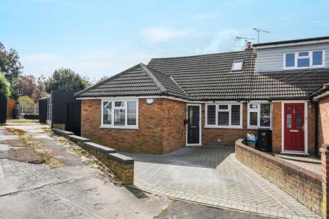 3 bedroom chalet for sale