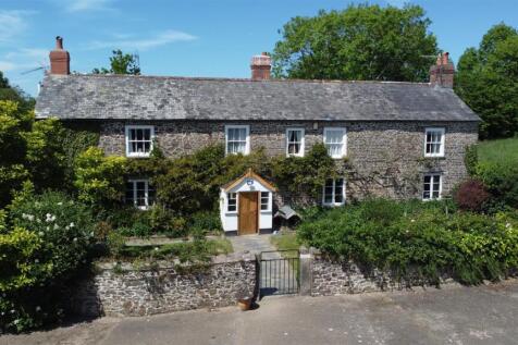 Near South Molton 5 bed detached house for sale