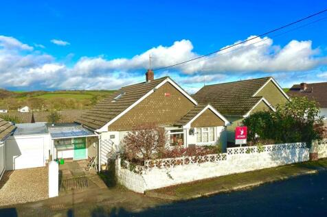 Meadow Close, Landkey, Barnstaple 5 bed detached house for sale