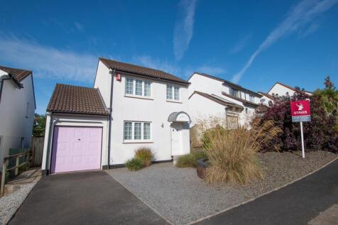 Bramble Walk, Roundswell, Barnstaple 3 bed detached house for sale