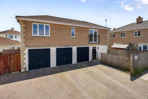 Meadow Brook, Roundswell, Barnstaple 2 bed semi