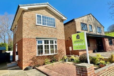 2 bedroom detached house for sale