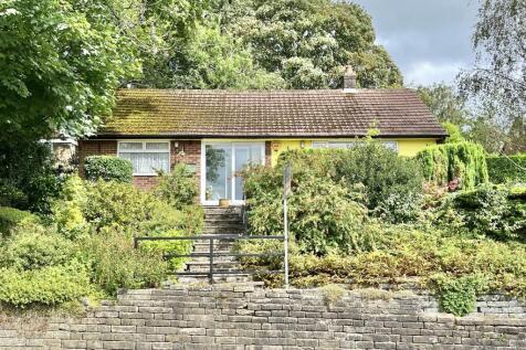 Broadbottom Road, Mottram, Hyde 2 bed detached bungalow for sale