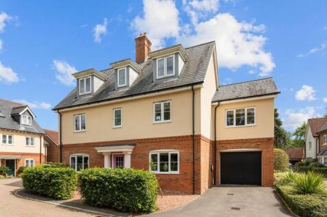 5 bedroom detached house for sale