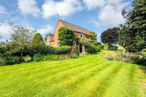 Gorsy Lane, Morton 3 bed detached house for sale