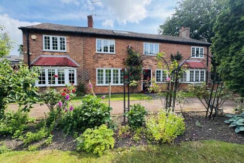 Ton Lane, Lowdham, Nottingham 4 bed detached house for sale