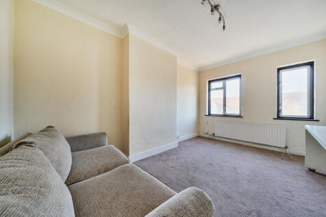 Kingsbury Road, London NW9 1 bed apartment for sale
