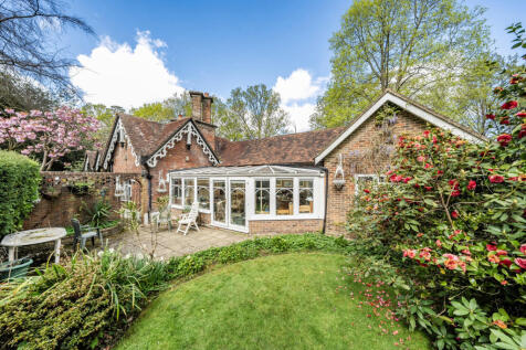Pembury Road, Kent TN2 2 bed bungalow for sale