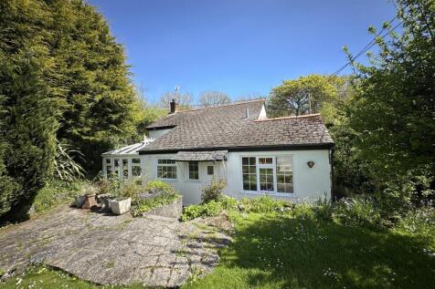 Trevarren, St. Columb 2 bed cottage for sale