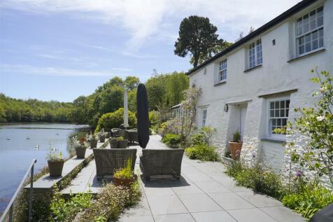 Trethem, St. Just In Roseland 4 bed detached house for sale