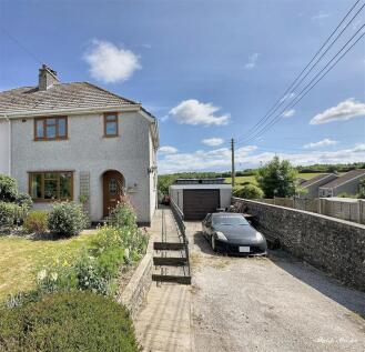 2 bedroom semi-detached house for sale