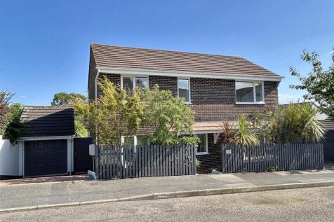Probus 4 bed detached house for sale
