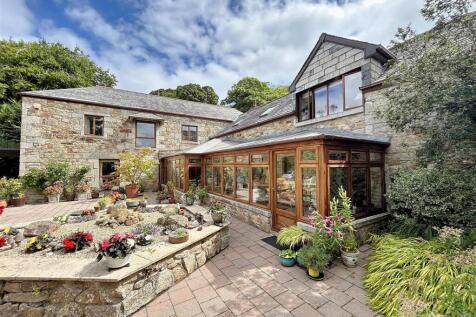 Sticker, St. Austell 5 bed barn conversion for sale