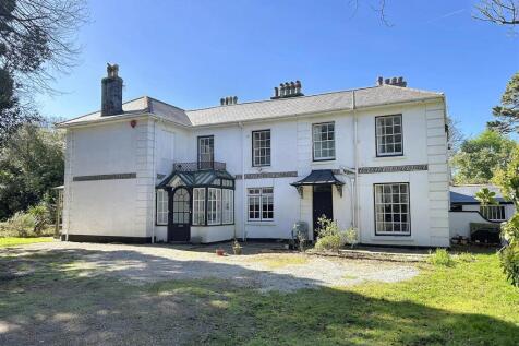 Fairfield, Illogan, Redruth 4 bed semi