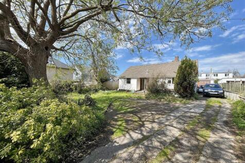 Old Carnon Hill, Carnon Downs 3 bed detached bungalow for sale