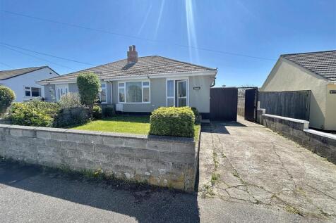 3 bedroom semi-detached bungalow for sale