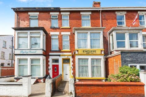 11 bedroom terraced house for sale