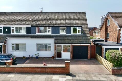 4 bedroom semi-detached house for sale