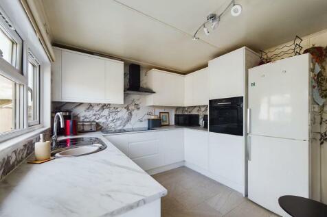 2 bedroom park home for sale