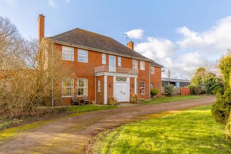 5 bedroom detached house for sale