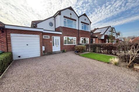 3 bedroom semi-detached house for sale