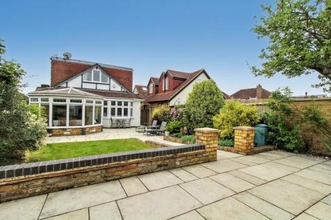 4 bedroom detached bungalow for sale