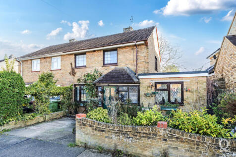 Kent Avenue, Sittingbourne, Kent, ME10 3 bed semi