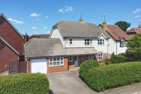 Tavistock Avenue, Ampthill... 4 bed detached house for sale