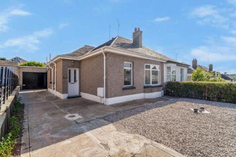 2 bedroom semi-detached bungalow for sale