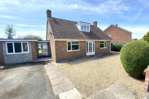Gorse Lane, Bayston Hill, Shrewsbury 3 bed detached bungalow for sale