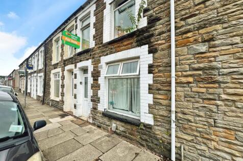 5 bedroom terraced house for sale