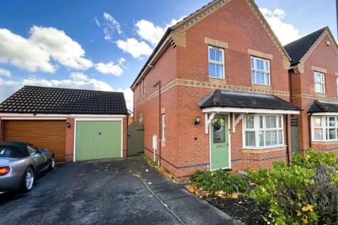 Maidwell Close, Belper DE56 3 bed detached house for sale