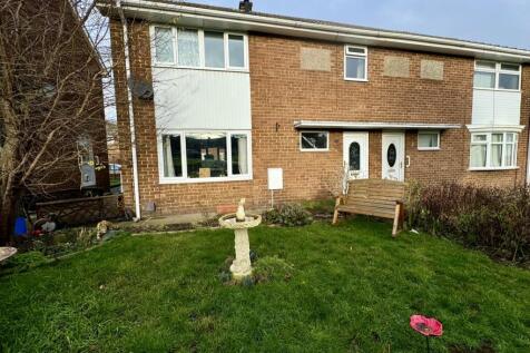 Norfolk Close, Seaham, County Durham... 3 bed semi