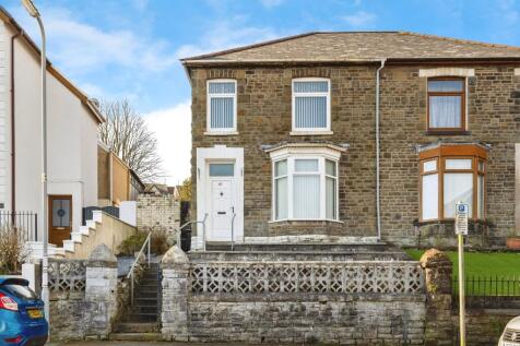 2 bedroom semi-detached house for sale