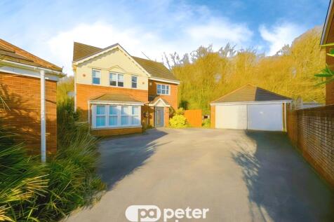 5 bedroom detached house for sale