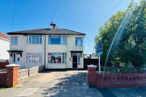 Devonshire Avenue, Lancashire FY5 3 bed semi