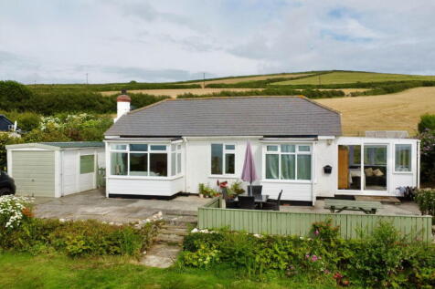 Trethevy, Tintagel, PL34 4 bed detached bungalow for sale