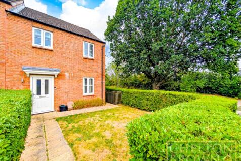 3 bedroom end of terrace house for sale