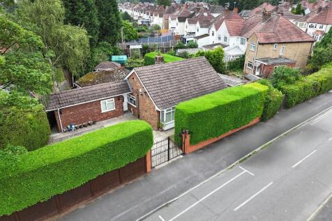 Beech Road, Wolverhampton WV10 3 bed detached bungalow for sale