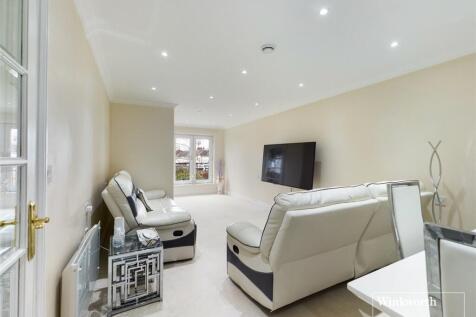 Pegasus Court, Harrow HA3 2 bed apartment for sale