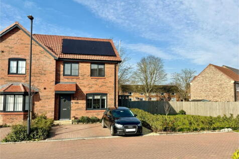 Church Fenton, Blenheim Way, LS24 3 bed semi