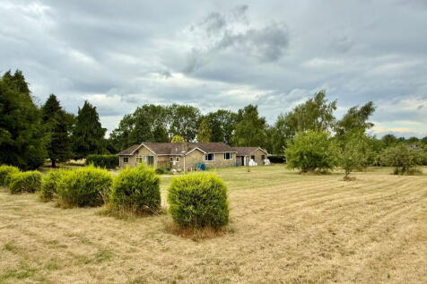 Collingham, Birdale Field Lane... 3 bed detached bungalow for sale