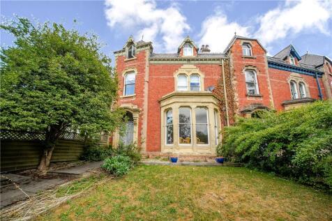 Palace Road, Ripon, North Yorkshire 2 bed apartment for sale