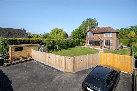 West Mount, Tadcaster, North Yorkshire 4 bed detached house for sale