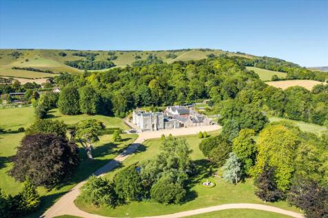 10 bedroom detached house for sale