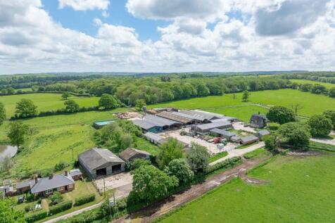 3 bedroom farm house for sale