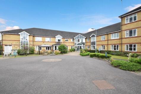 Bushmead Court, Hancock Drive, Luton... 2 bed flat for sale