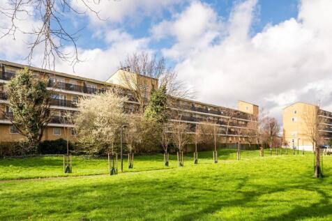 Neville Close, Peckham, London, SE15 1 bed flat for sale